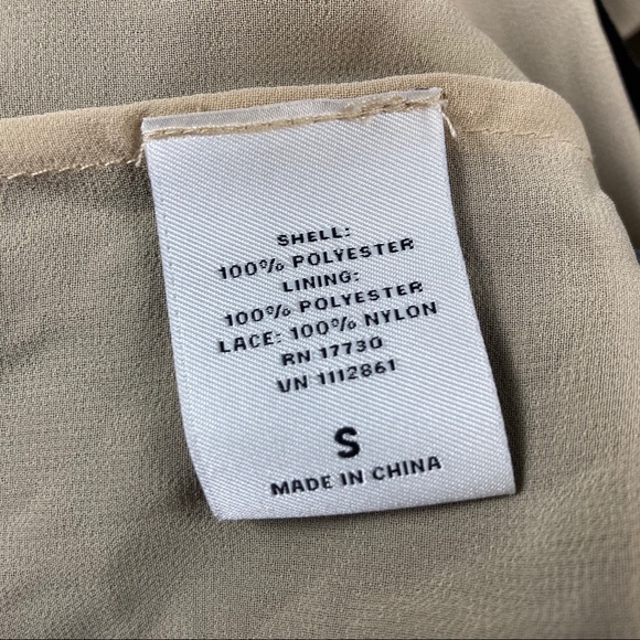 Robert Rodriguez for target ruffle button up sleeveless blouse - Picture 8 of 9